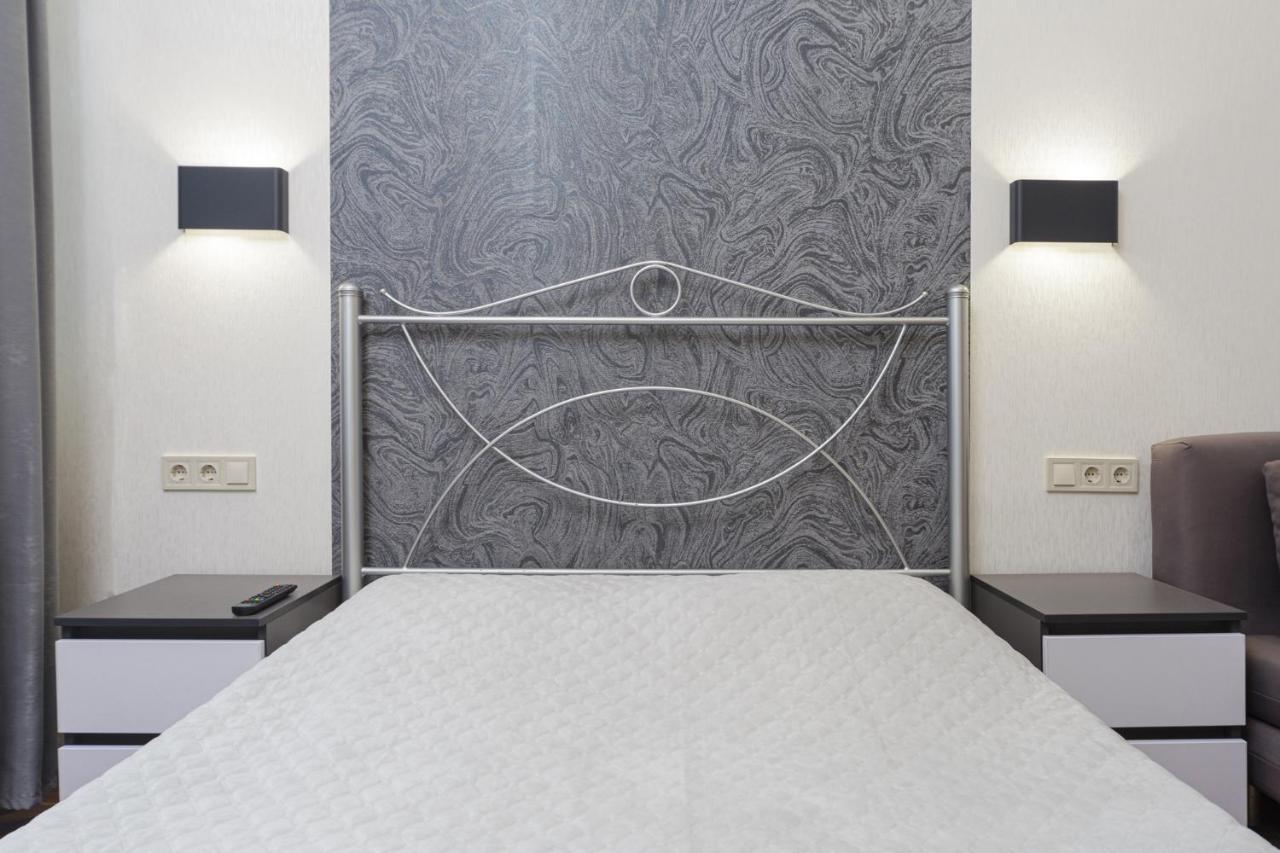 Apartment Zhukovskogo 17 Odessa Dış mekan fotoğraf