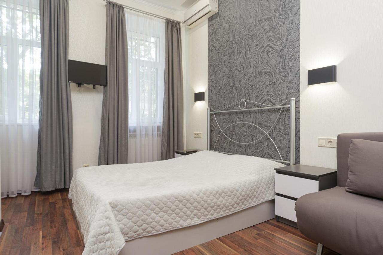 Apartment Zhukovskogo 17 Odessa Dış mekan fotoğraf